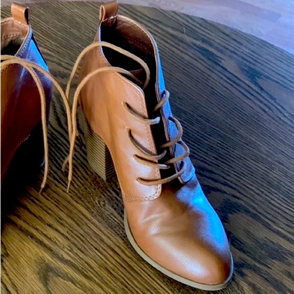 Brown ❤️ Boots ❤️ Size 7.5 ❤️ ❤️ ❤️ - Picture 5 of 8